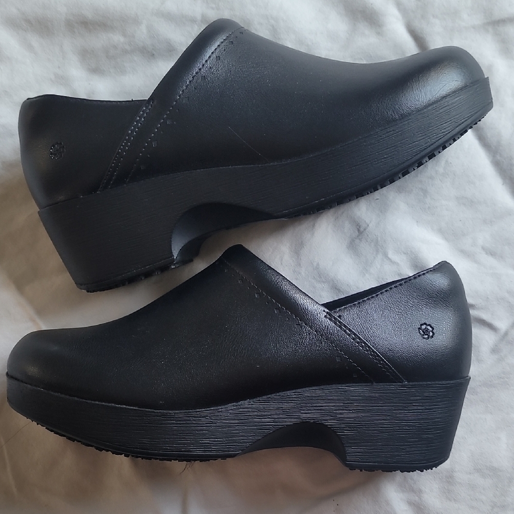 Lila Black Slip-On Shoes - Picture 5 of 6